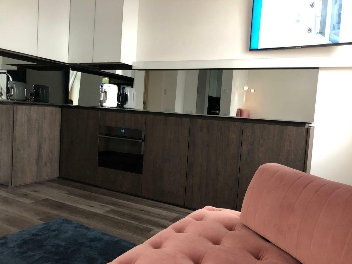Modern And Luxury Apartment In The Center Of Kowno Zewnętrze zdjęcie