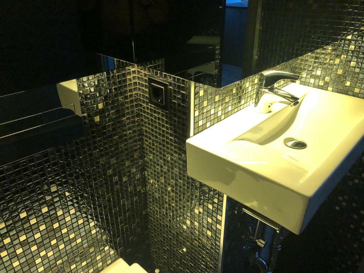 Modern And Luxury Apartment In The Center Of Kowno Zewnętrze zdjęcie